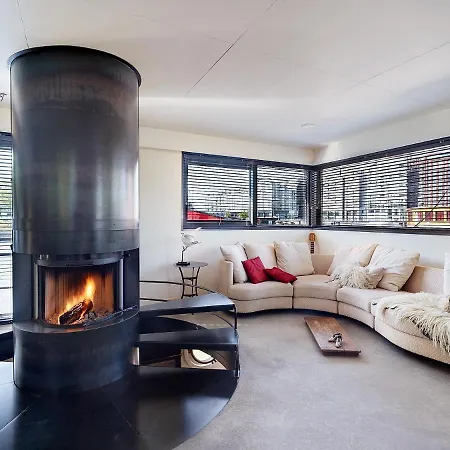 보트호텔 A304 Romantic Seaship In Center