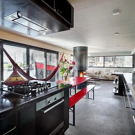 A304 Romantic Seaship In Center *