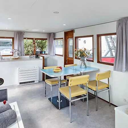 Båthotell A304 Romantic Seaship In Center *