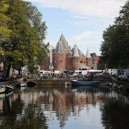 Botel A304 Romantic Seaship In Center *