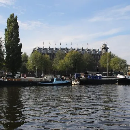A304 Romantic Seaship In Center